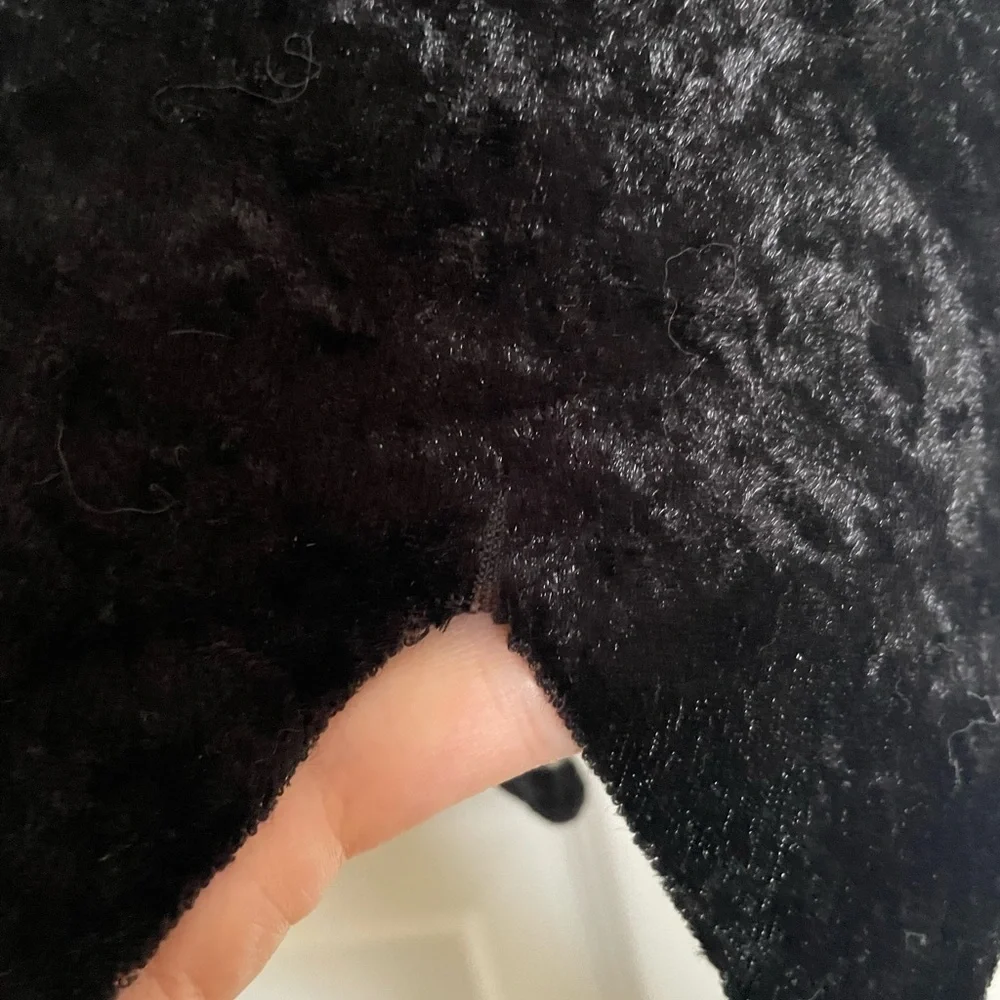 N/A elegant black